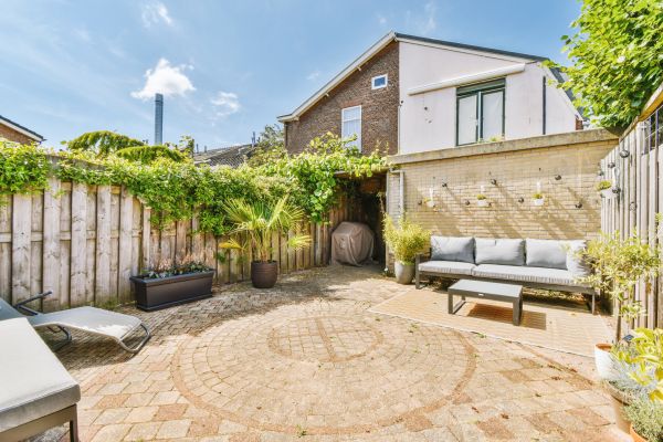 Courtyard Wall Repair in Walnut Creek